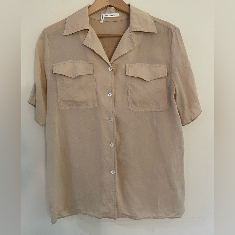10 Crosby Derek Lam Short sleeve button down collared nude silk shirt Size Small